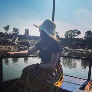 Meet your Posher, Ashima